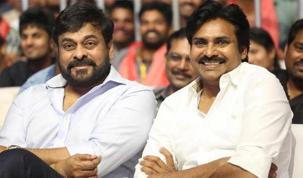 pawan kalyan,chiranjeevi,khaidi no 150 success,pawan kalyan meets chiranjeevi  నిజంగా పవన్..చిరుని కలిశాడా..!?